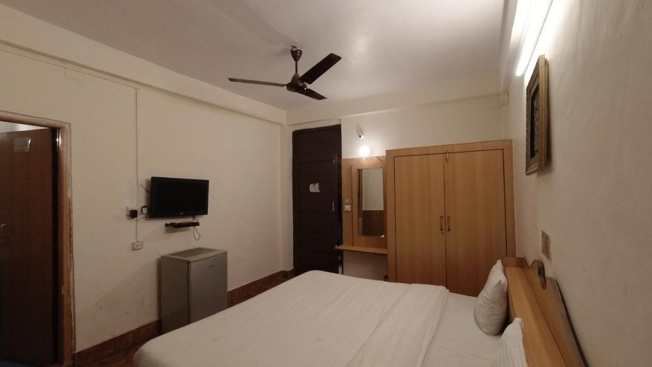 Shingar Hotel Mussoorie Mallroad Buitenkant foto
