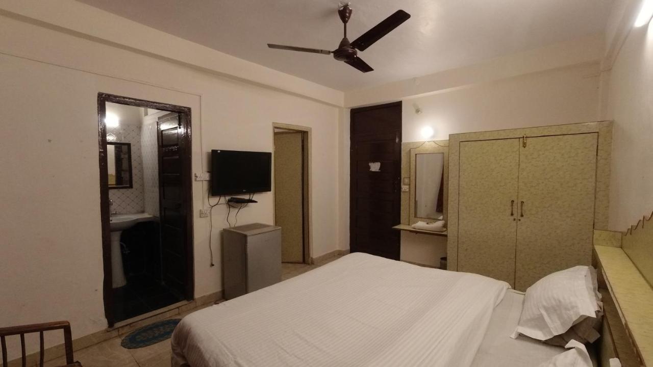 Shingar Hotel Mussoorie Mallroad Buitenkant foto