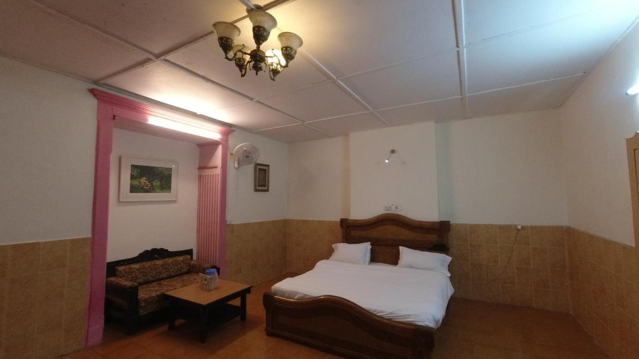 Shingar Hotel Mussoorie Mallroad Buitenkant foto
